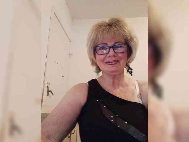KASANDRABOLOSHKA Sex Cam Show