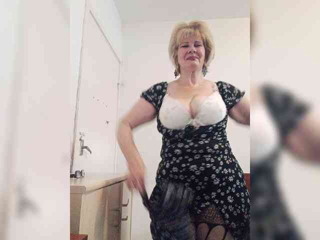 KASANDRABOLOSHKA Sex Cam Show