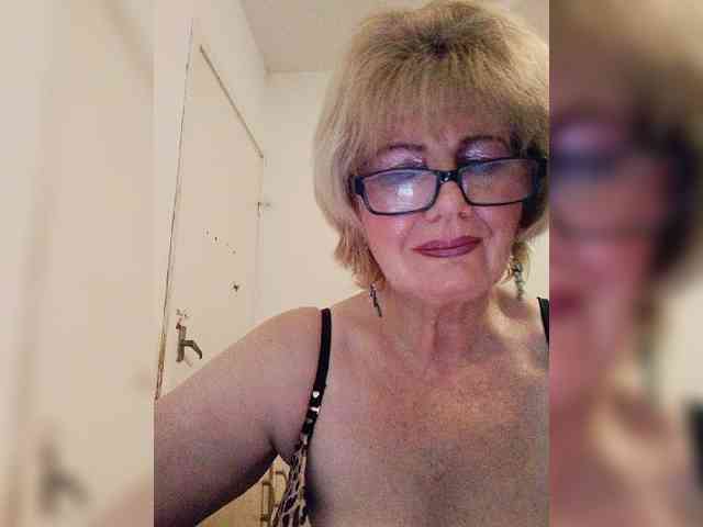 BoloshkaBlonda webcam