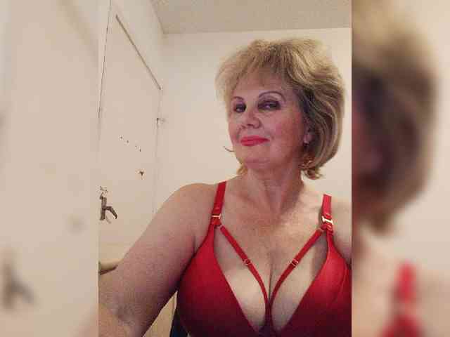 MoonGoddess webcam
