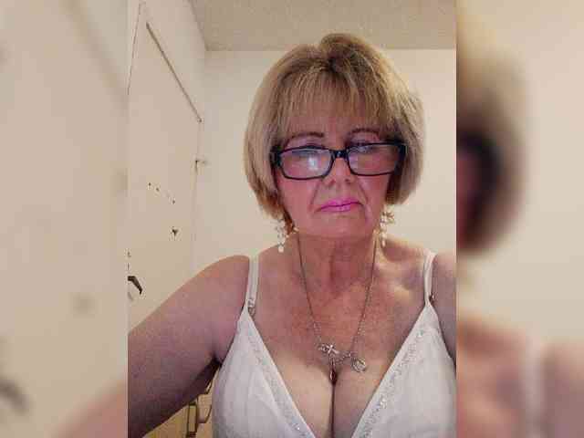 BoloshkaBlonda webcam