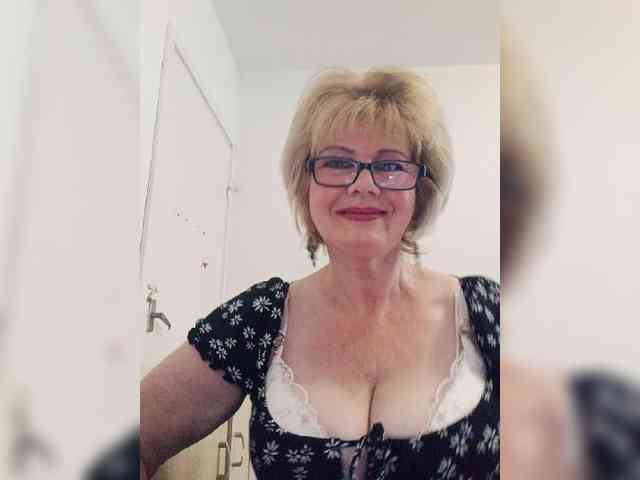 KASANDRABOLOSHKA Sex Cam Show