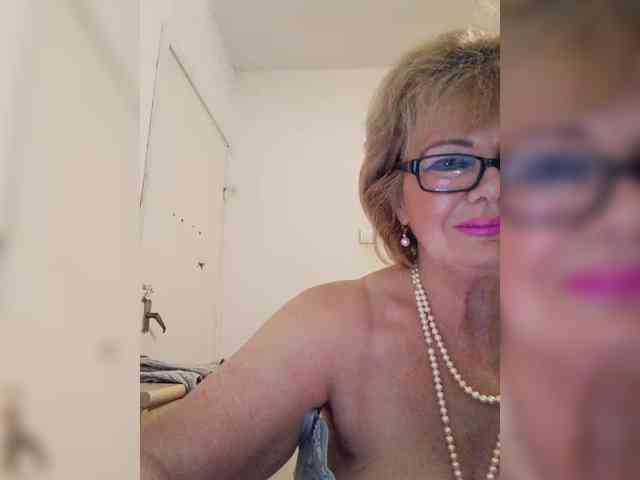 BoloshkaBlonda webcam