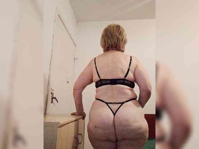 KASANDRABOLOSHKA Sex Cam Show
