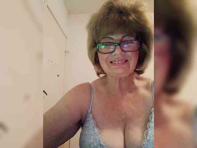 MoonGoddess webcam