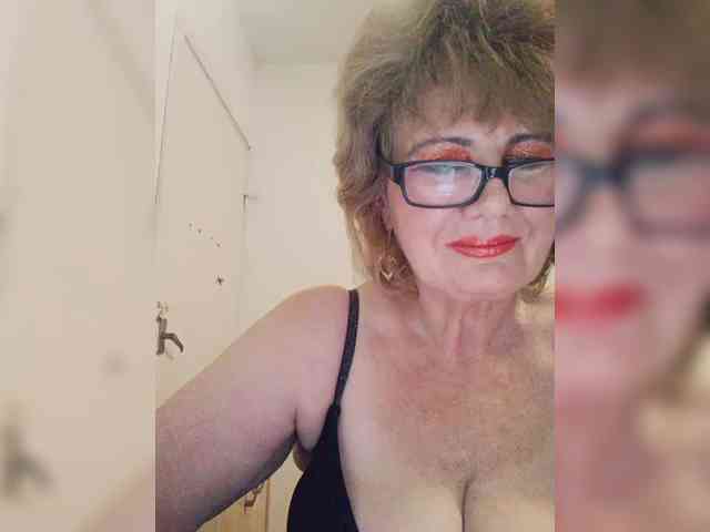 MoonGoddess webcam