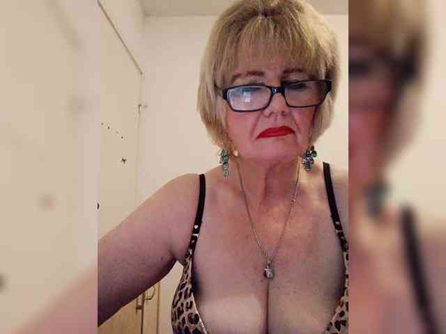 BoloshkaBlonda webcam