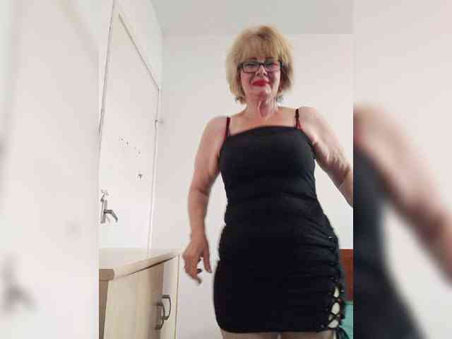 KASANDRABOLOSHKA Sex Cam Show