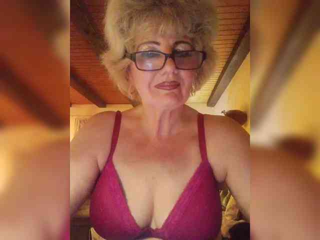 BoloshkaBlonda webcam