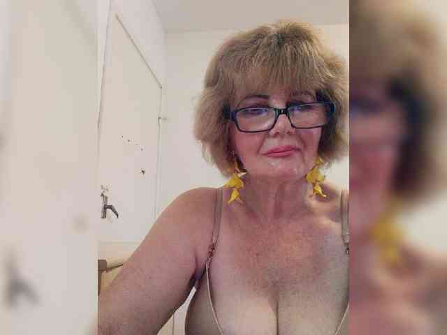 BoloshkaBlonda webcam