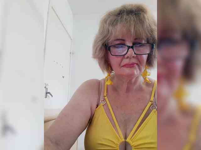 BoloshkaBlonda webcam