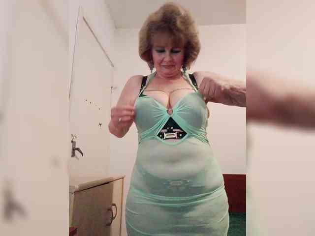 MoonGoddess webcam