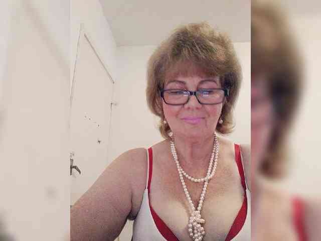 MoonGoddess webcam