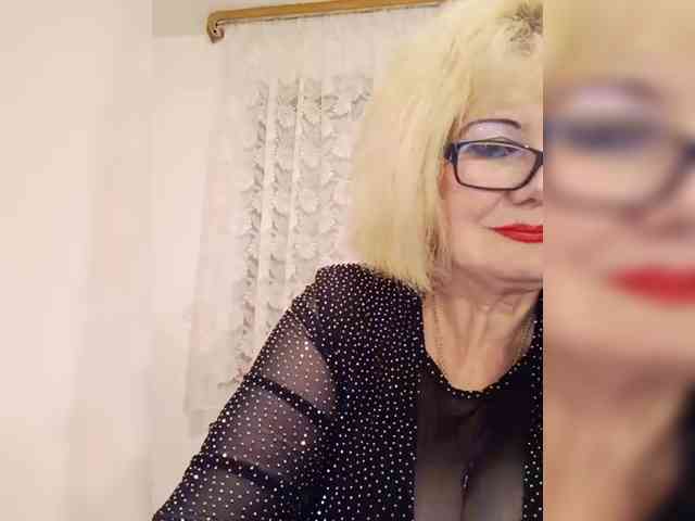 KASANDRABOLOSHKA bongacams