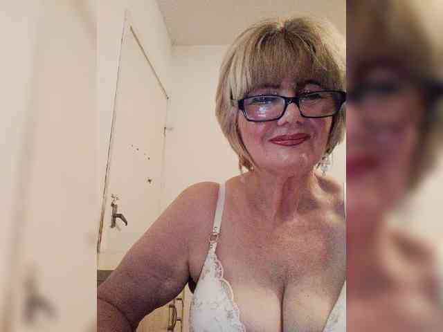 BoloshkaBlonda webcam