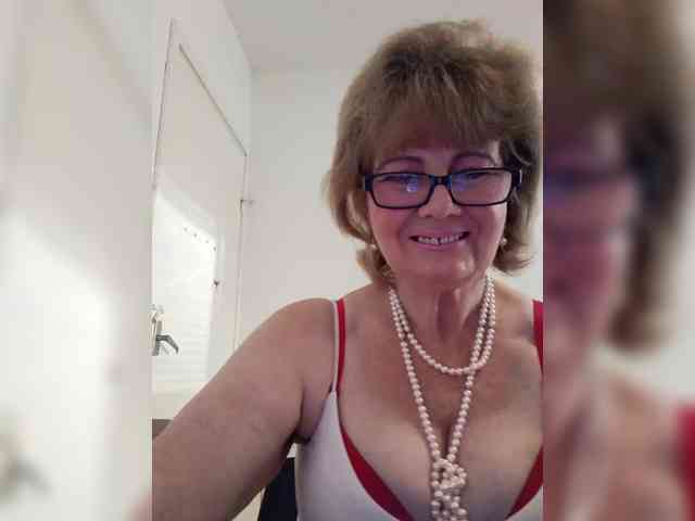MoonGoddess webcam