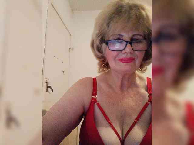 MoonGoddess webcam
