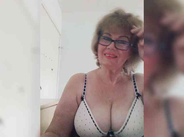 MoonGoddess webcam