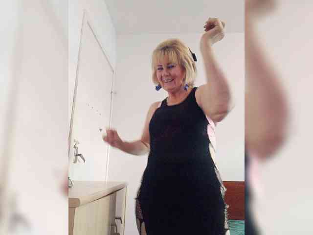 BoloshkaBlonda webcam