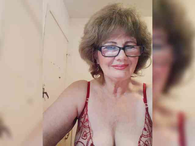 MoonGoddess webcam