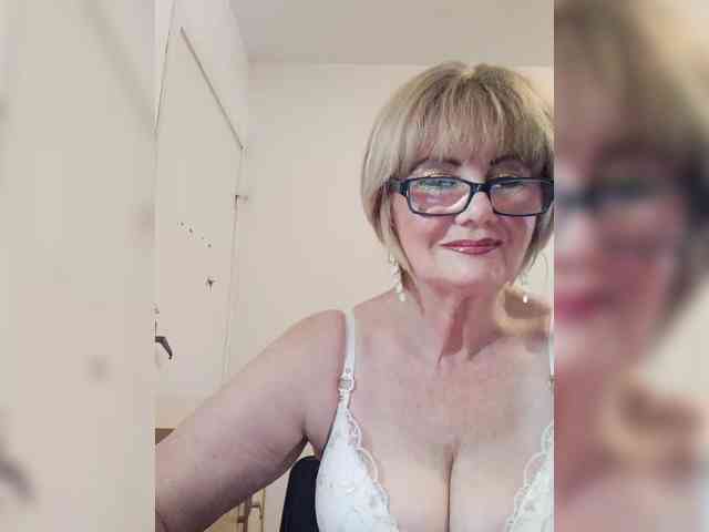 BoloshkaBlonda webcam