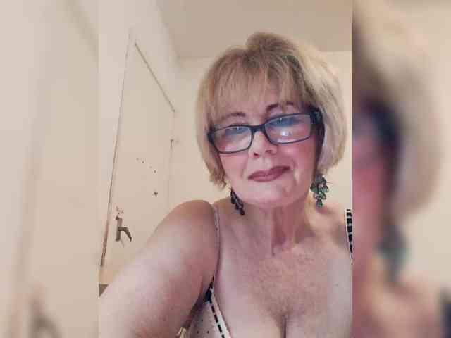 BoloshkaBlonda webcam