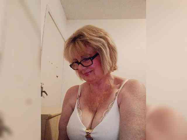 BoloshkaBlonda webcam