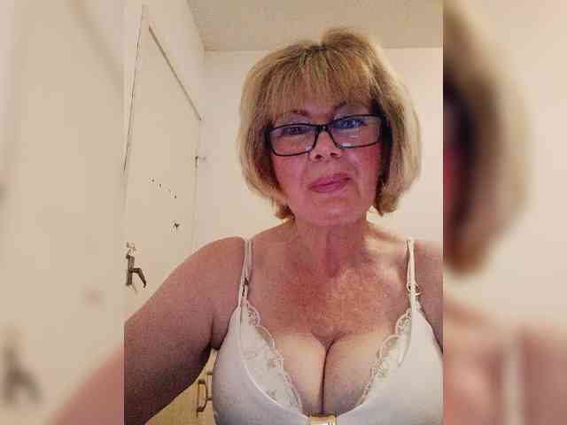 BoloshkaBlonda webcam