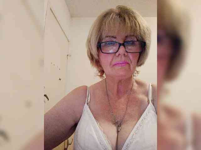 BoloshkaBlonda webcam