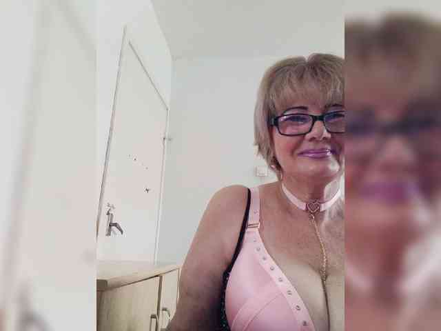BoloshkaBlonda webcam