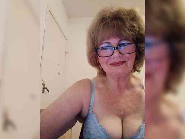 MoonGoddess webcam
