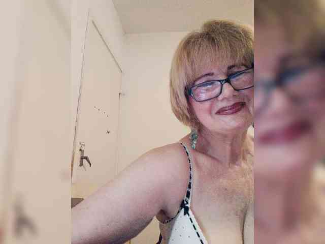 BoloshkaBlonda webcam