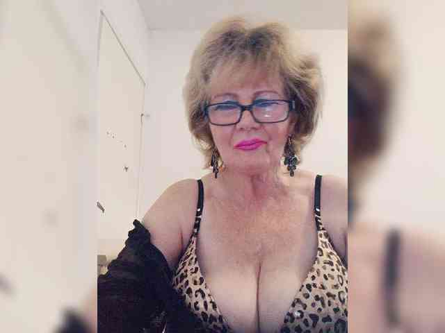 MoonGoddess webcam