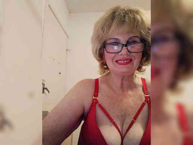 MoonGoddess webcam
