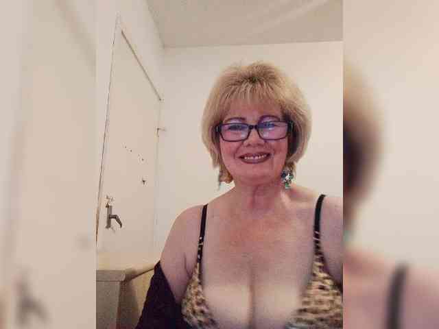 KASANDRABOLOSHKA Sex Cam Show