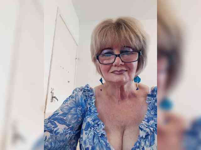 BoloshkaBlonda webcam