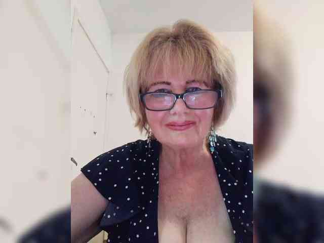BoloshkaBlonda webcam