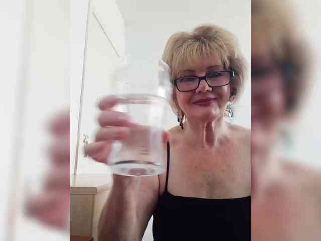 KASANDRABOLOSHKA Sex Cam Show
