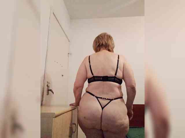 KASANDRABOLOSHKA Sex Cam Show