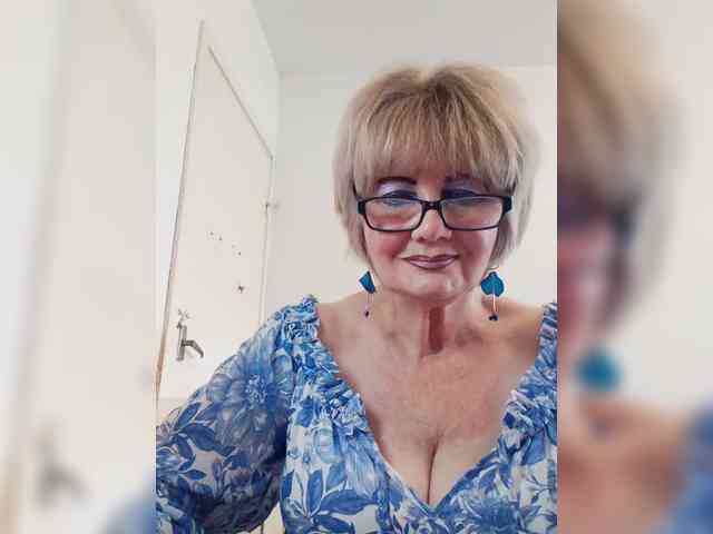 BoloshkaBlonda webcam