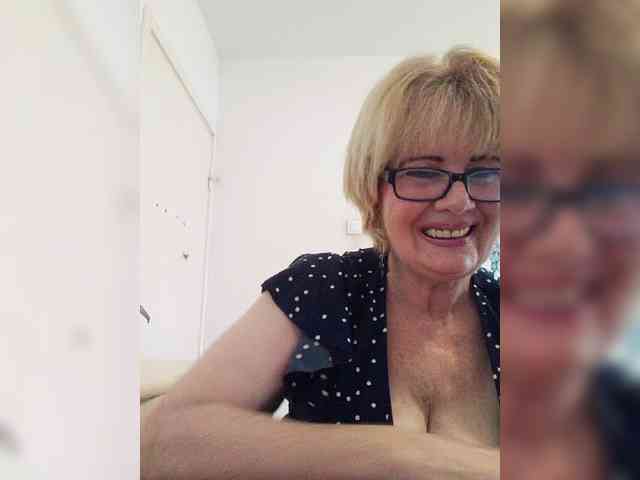 BoloshkaBlonda webcam