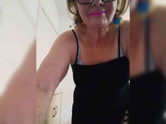 MoonGoddess webcam