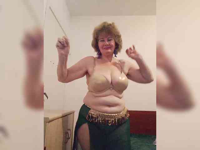 MoonGoddess webcam