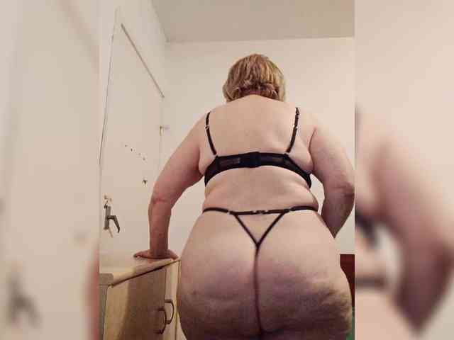 BoloshkaBlonda webcam