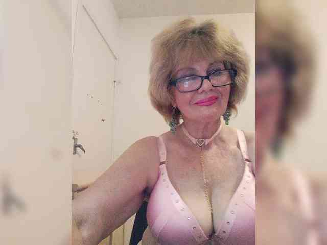 BoloshkaBlonda webcam