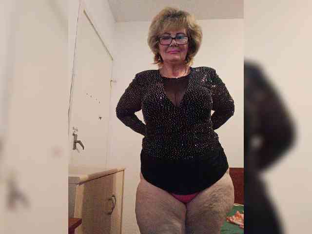 MoonGoddess webcam