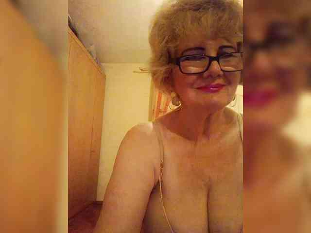 BoloshkaBlonda webcam