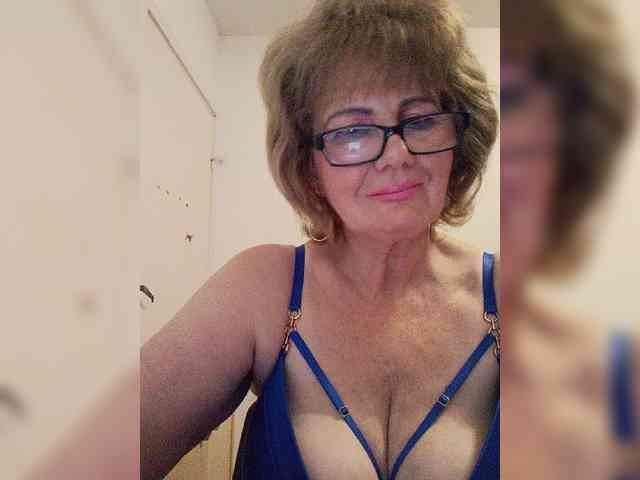 MoonGoddess webcam