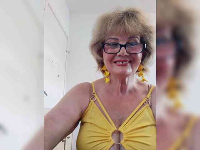 BoloshkaBlonda webcam