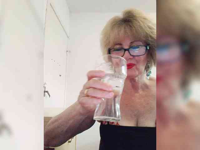 KASANDRABOLOSHKA Sex Cam Show